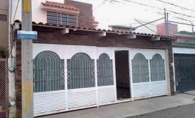 Buena casa en venta en el Fracc. La Providencia