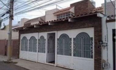 Buena casa en venta en el Fracc. La Providencia