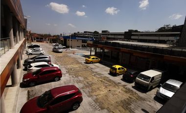 LOCAL EN ALQUILER EN PLANTA BAJA PLAZA PREMIER
