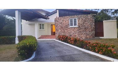 VENTA DE CASA EN CORONADO, HERMOSA Y AMOBLADA 921M2 CON PISCINA CV