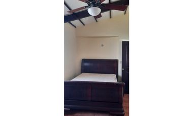 VENTA DE CASA EN CORONADO, HERMOSA Y AMOBLADA 921M2 CON PISCINA CV