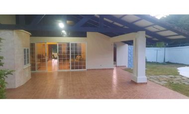 VENTA DE CASA EN CORONADO, HERMOSA Y AMOBLADA