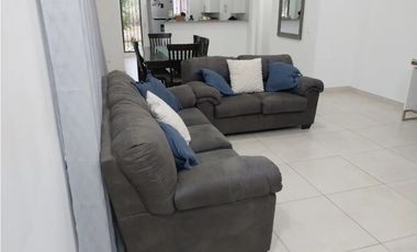 ALQUILO HERMOSA CASA RESIDENCIAL EN VISTA VERDE $700!!!