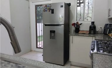 ALQUILO HERMOSA CASA RESIDENCIAL EN VISTA VERDE $700!!!
