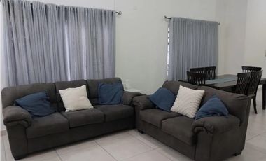 ALQUILO HERMOSA CASA RESIDENCIAL EN VISTA VERDE $700!!!