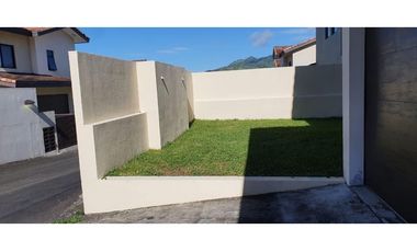 Se alquila o se vende hermosa casa ubicada en Panama Pacífico. (IH)