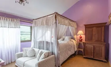 English style villa in the Belle Villa Resort project