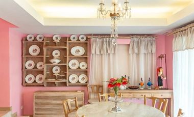 English style villa in the Belle Villa Resort project