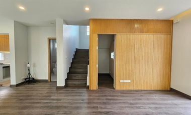 3 Bedroom House for sale at The Oriental (Regent 3)