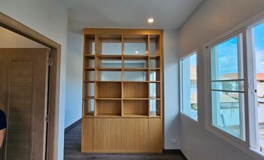 3 Bedroom House for sale at The Oriental (Regent 3)