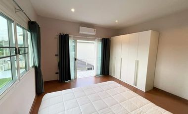 5 Bedroom House for sale at Thanaporn Park Home 5