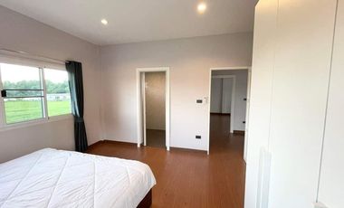 5 Bedroom House for sale at Thanaporn Park Home 5