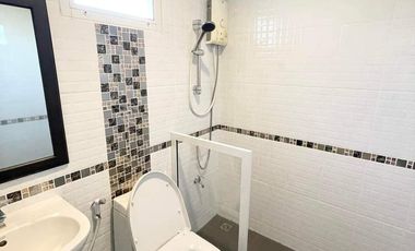 5 Bedroom House for sale at Thanaporn Park Home 5
