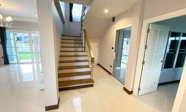 5 Bedroom House for sale at Thanaporn Park Home 5