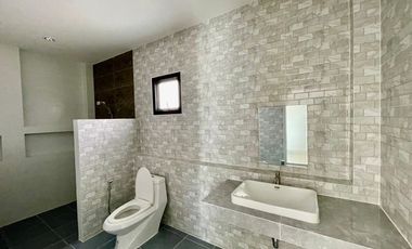 4 Bedroom House for sale in Nong Chom, Chiang Mai