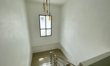 4 Bedroom House for sale in Nong Chom, Chiang Mai