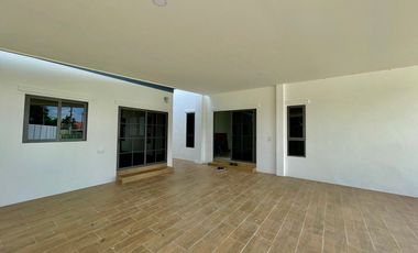 4 Bedroom House for sale in Nong Chom, Chiang Mai