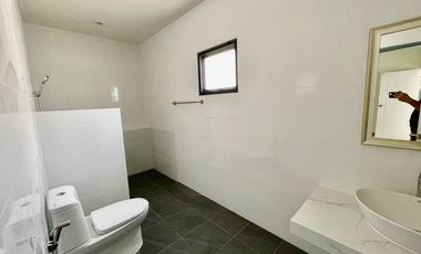 4 Bedroom House for sale in Nong Chom, Chiang Mai