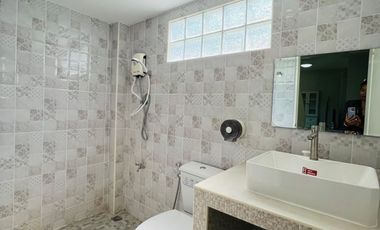 Original house fully furnished