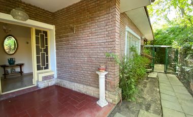 VENTA CASA ESTACION RANELAGH 6 AMB JARDIN PILETA