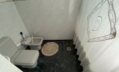 VENTA CASA ESTACION RANELAGH 6 AMB JARDIN PILETA