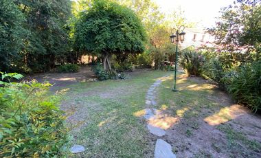 VENTA CASA ESTACION RANELAGH 6 AMB JARDIN PILETA