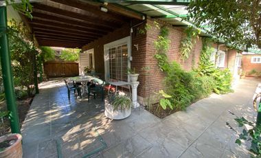VENTA CASA ESTACION RANELAGH 6 AMB JARDIN PILETA
