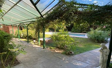 VENTA CASA ESTACION RANELAGH 6 AMB JARDIN PILETA