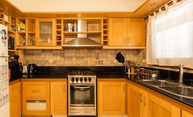 VENTA DE DUPLEX EN EZPELETA OESTE !OPORTUNIDAD !!