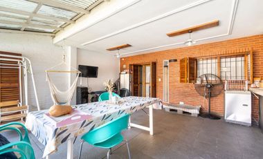VENTA DE DUPLEX EN EZPELETA OESTE !OPORTUNIDAD !!