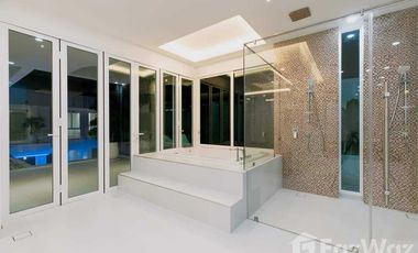 Modern Luxury House in a prime area of Chiang Mai
