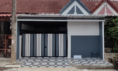 2 Bedroom Townhouse for sale at Samphan Villa