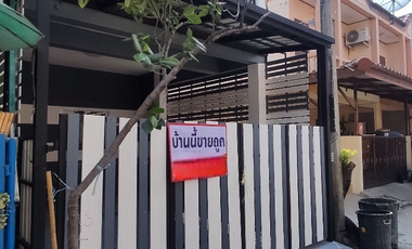 2 Bedroom Townhouse for sale at Air Villa Village