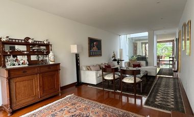 LINDA CASA EN ALQUILER, AMOBLADA CON 4 DORMITORIOS EN SAN ISIDRO