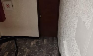 Venta consultorio- oficina en la Del Valle Norte