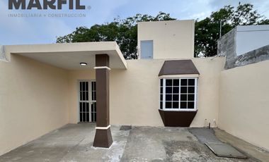 Casa Venta Norte de Villa de Álvarez Colima 2 Recámaras Terraza Amplio Terreno