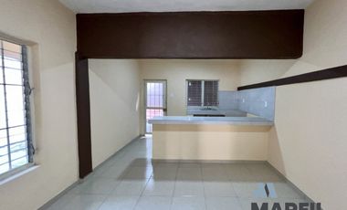 Casa Venta Norte de Villa de Álvarez Colima 2 Recámaras Terraza Amplio Terreno