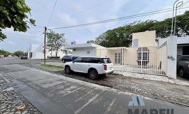 Casa Venta Norte de Villa de Álvarez Colima 2 Recámaras Terraza Amplio Terreno