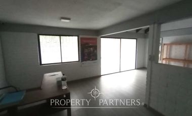 Venta en Peñalolén.  Ideal para Local Comercial.