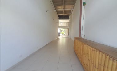 LOCAL COMERCIAL PARA LA VENTA, PEÑALISA MALL RICAURTE C/MARCA
