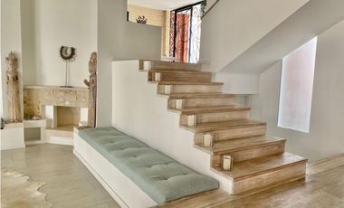 Casa para La Venta en El Poblado Sector Cola del Zorro