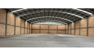 BODEGA EN VENTA, UBICACION ESTRATEGICA EN MOSQUERA