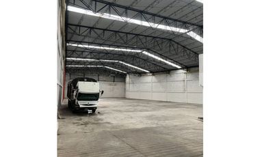 BODEGA EN PARQUE EMPRESARIAL GUARNE