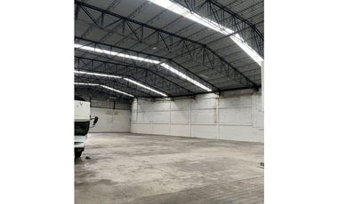 BODEGA EN PARQUE EMPRESARIAL GUARNE