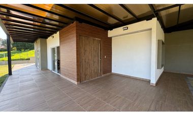 Casa campestre en condominio en venta / permuta La Buitrera Palmira