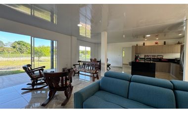 Casa campestre en condominio en venta / permuta La Buitrera Palmira