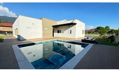 Casa campestre en condominio en venta / permuta La Buitrera Palmira