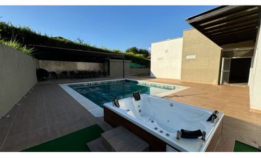 Casa campestre en condominio en venta / permuta La Buitrera Palmira