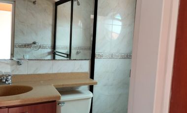 CASA 15 EN ARRIENDO COTA L.F.G.J.