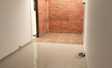 CASA 15 EN ARRIENDO COTA L.F.G.J.